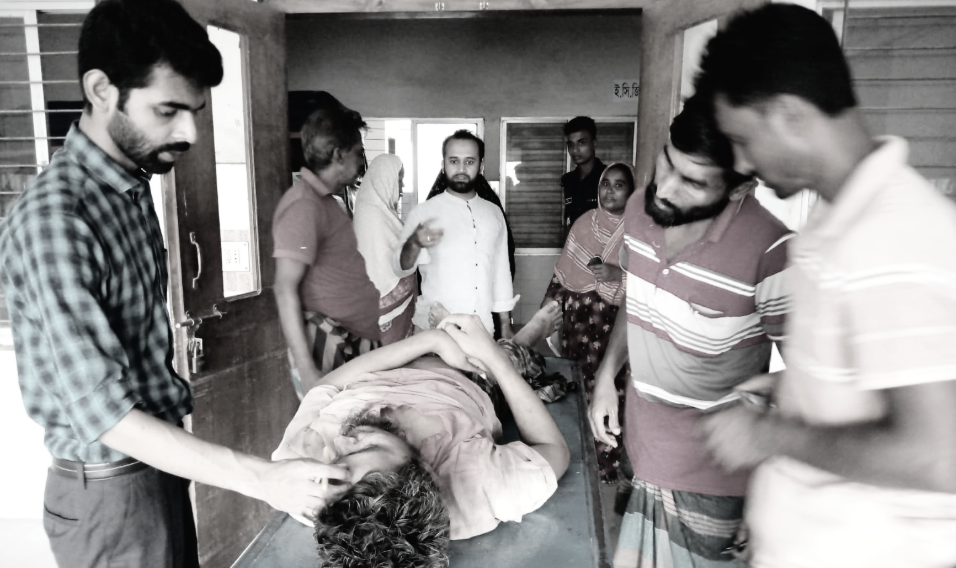 চুয়াডাঙ্গায় ধান কাটার মেশিনে ইজিবাইকচালকের মর্মান্তিক মৃত্যু