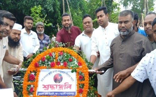 চুয়াডাঙ্গায় শহিদ মাসুদ রানা ও শহিদ শুভ’র কবরে বিএনপির শ্রদ্ধা নিবেদন