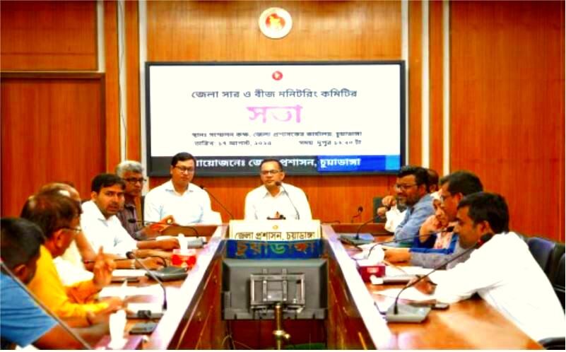 সার বিতরণে বিলম্ব নয়, প্রয়োজন সময়নিষ্ঠা